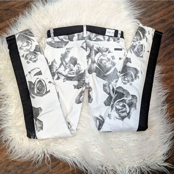 Hudson Jeans 'Leeloo' Colorblock Crop Skinny Jeans - Picture 3 of 9